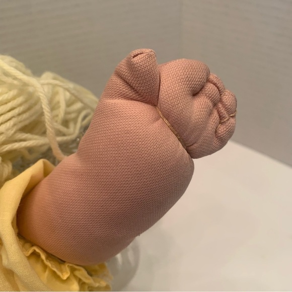 🧸 1982 Vintage Cabbage Patch Kids Doll - Blonde Yarn Hair  🧸 - Picture 9 of 16